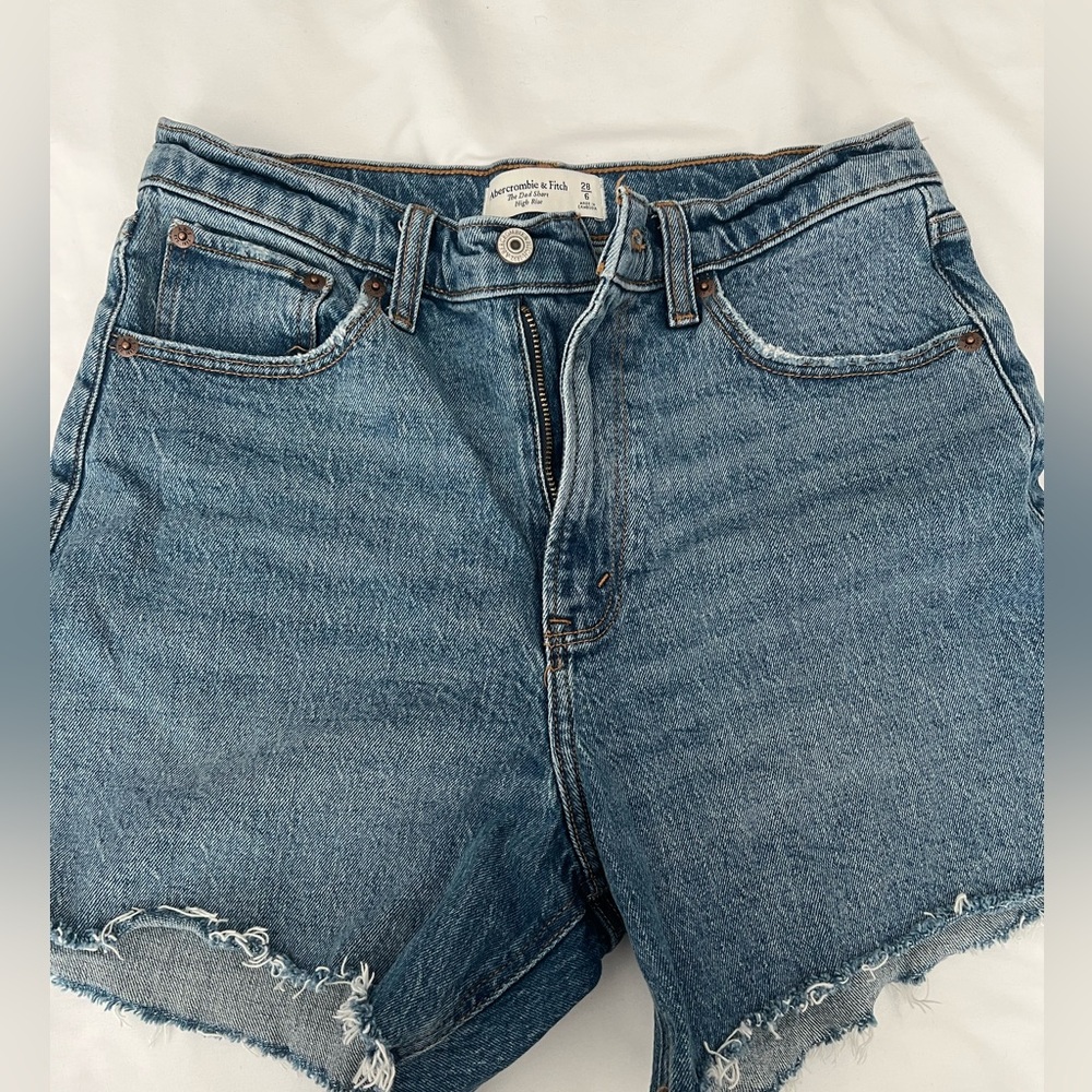 Never worn Abercrombie shorts